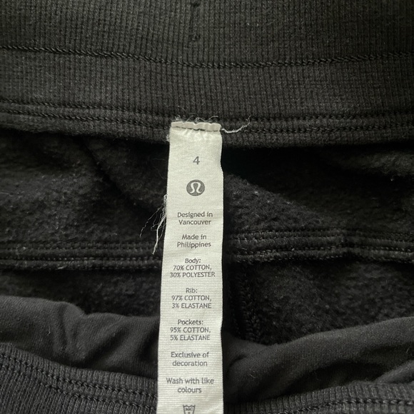 Lululemon Scuba Joggers - Picture 2 of 2